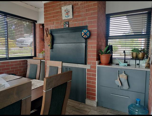 3 BEDROOM FREEHOLD FOR SALE IN TERGNIET